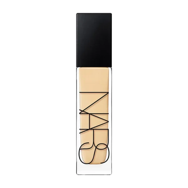 Nars Natural Radiant Longwear Foundation light 3 Gobi